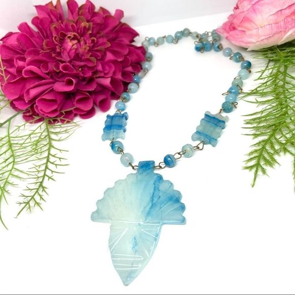 VINTAGE⚜️Genuine Teal Quartz Carved Gem Necklace - Picture 3 of 12